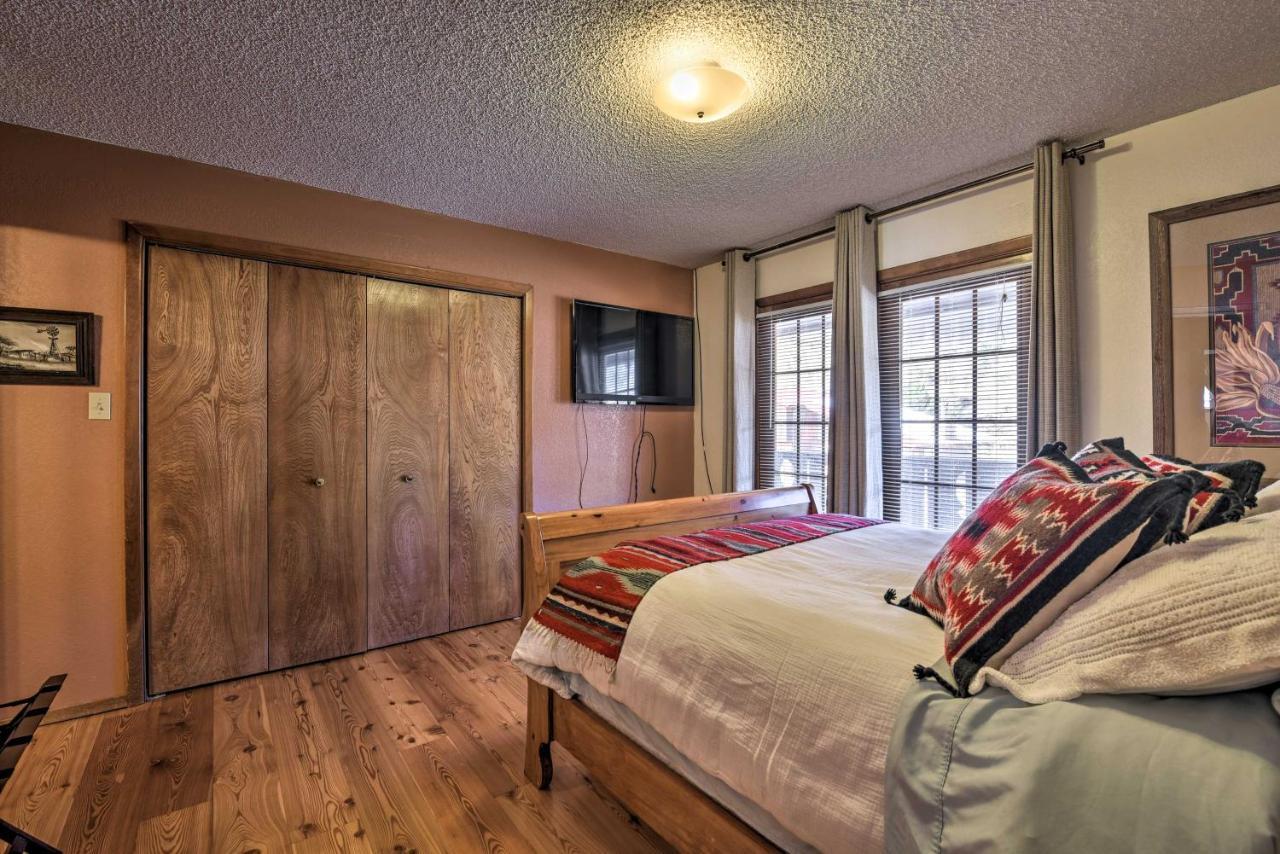 Downtown Red River Retreat With Mtn Views And Yard Buitenkant foto