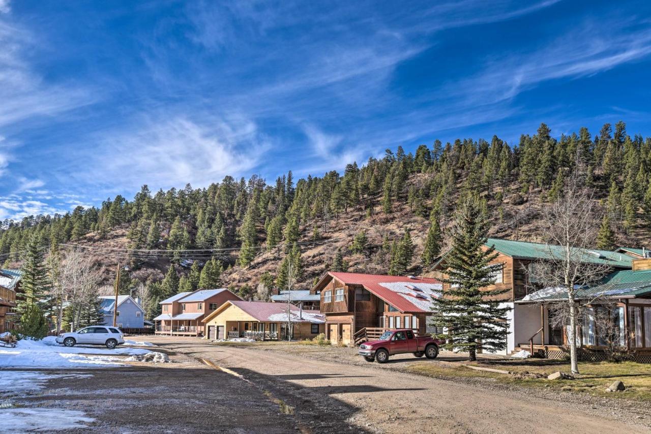 Downtown Red River Retreat With Mtn Views And Yard Buitenkant foto