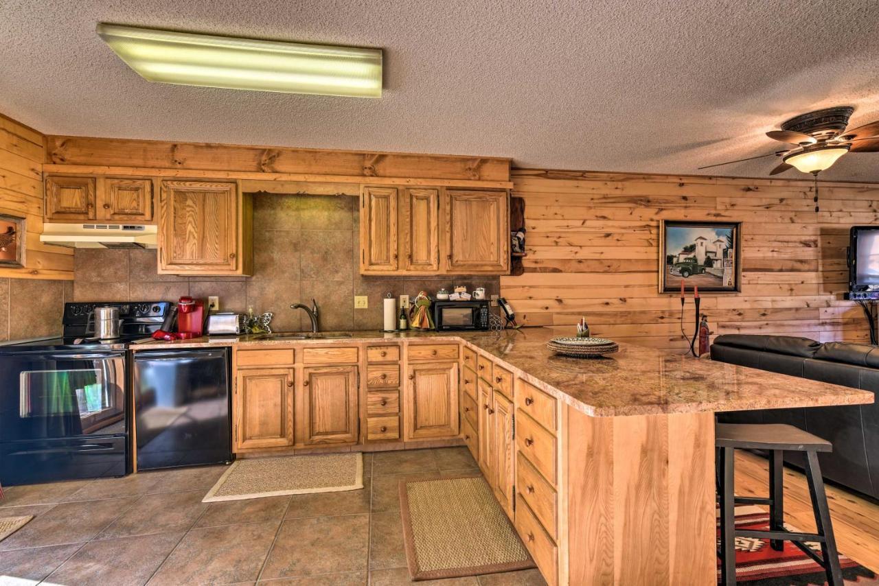 Downtown Red River Retreat With Mtn Views And Yard Buitenkant foto
